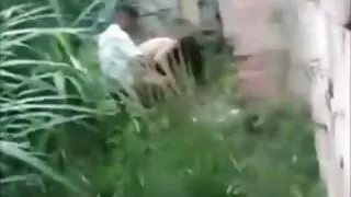 એનાલિંગસ પ્રેમ એક્સ એક્સ બીપી વીડીયો છે.